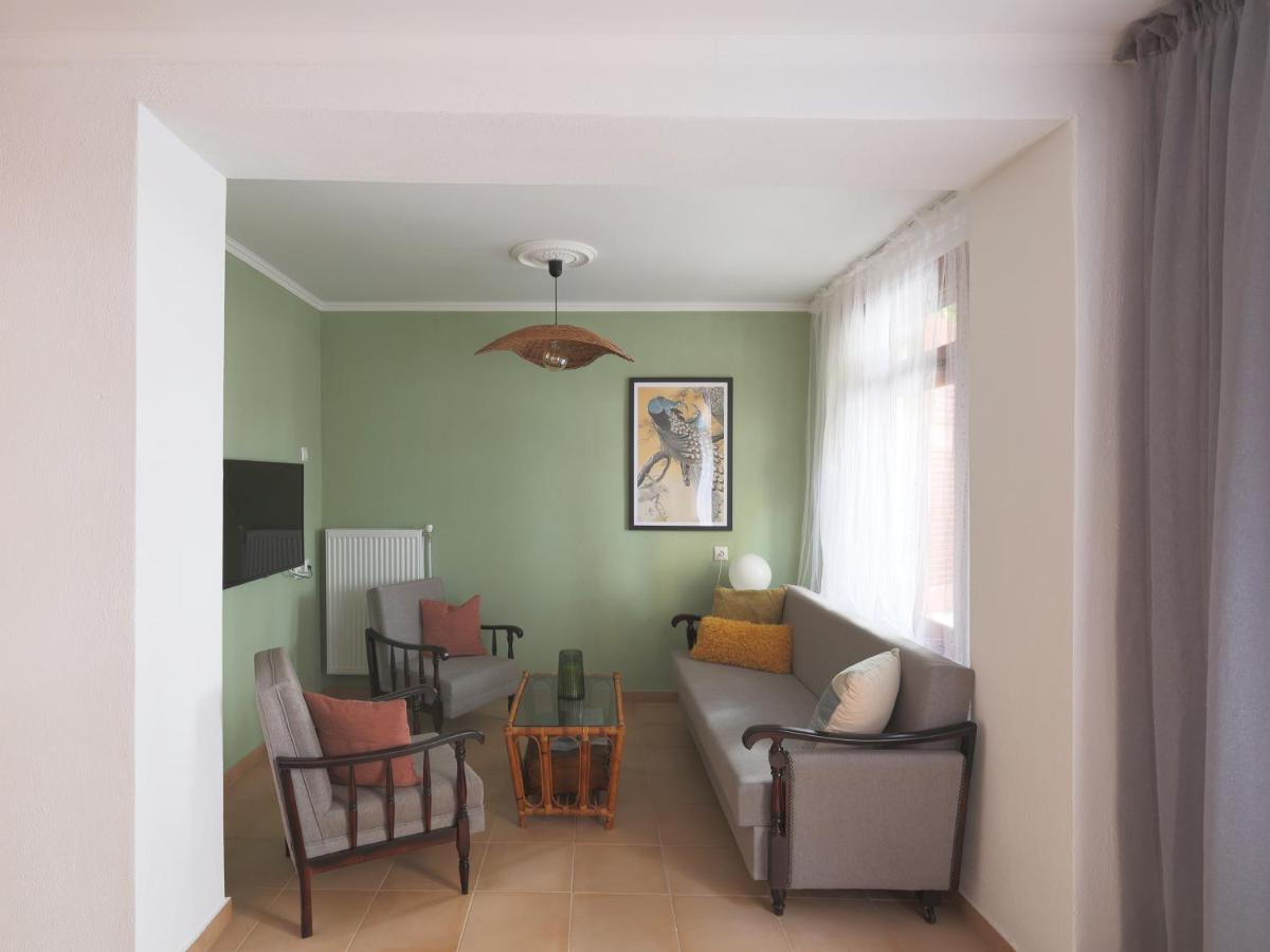 Garden House Retreat Apartment Драма Екстериор снимка