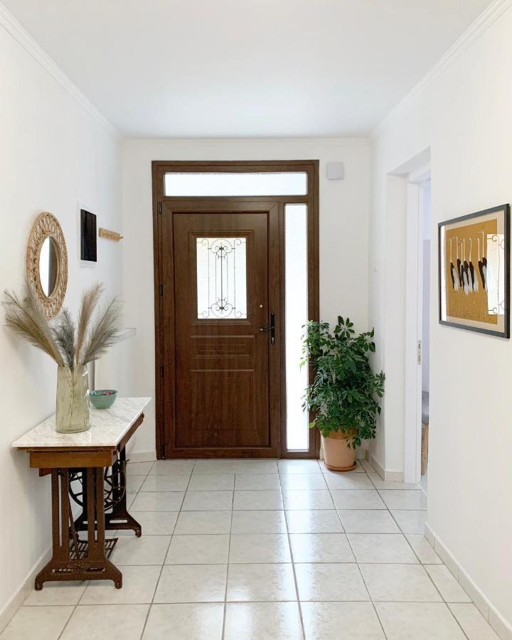 Garden House Retreat Apartment Драма Екстериор снимка