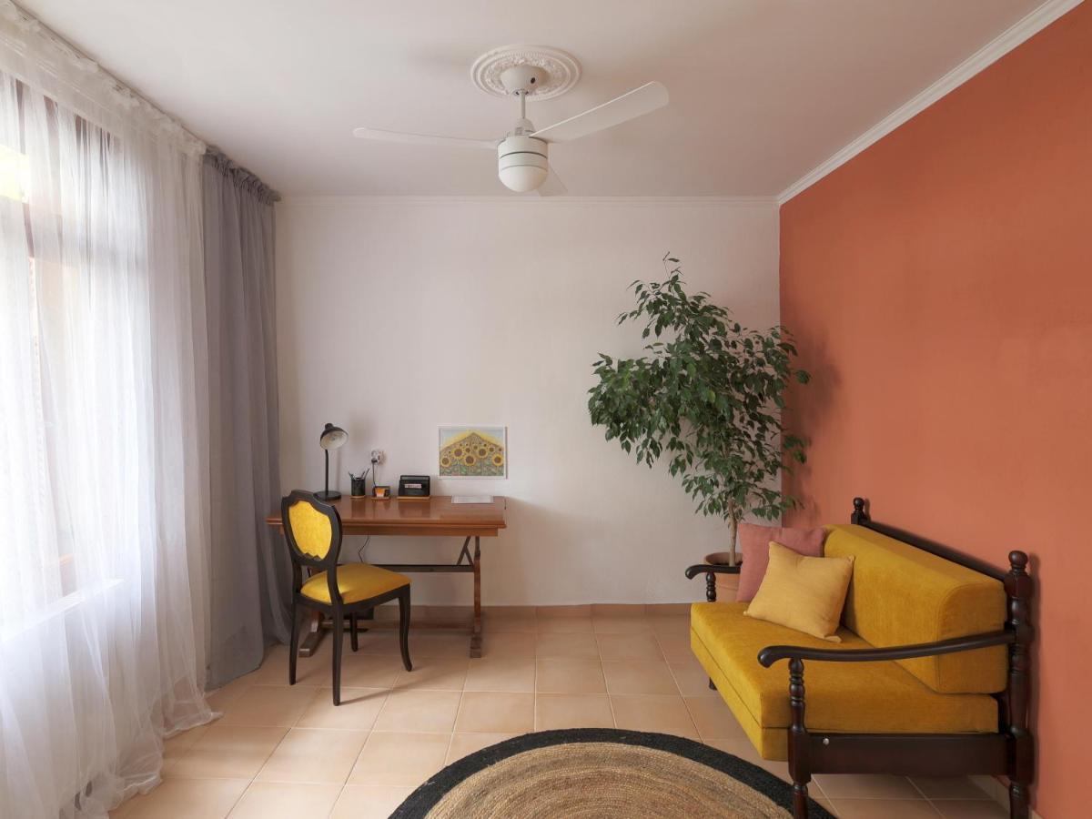 Garden House Retreat Apartment Драма Екстериор снимка